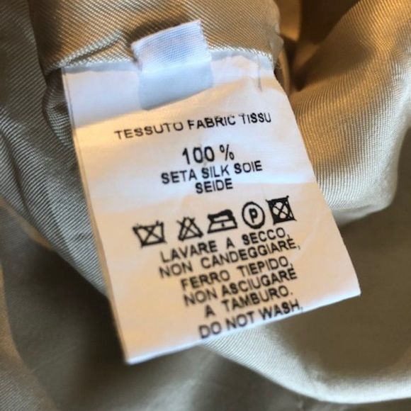 💛 Vintage 100% Silk Top with Classic Fit - Picture 6 of 8